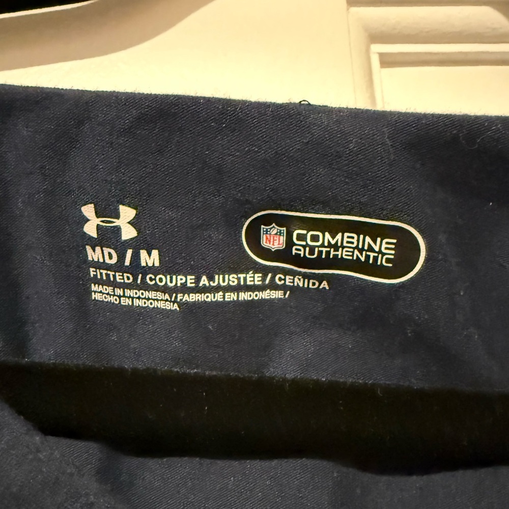 Under Armour Chicago Bears 1/4 Zip Pullover Navy Women’s Medium NWT - Picture 2 of 7